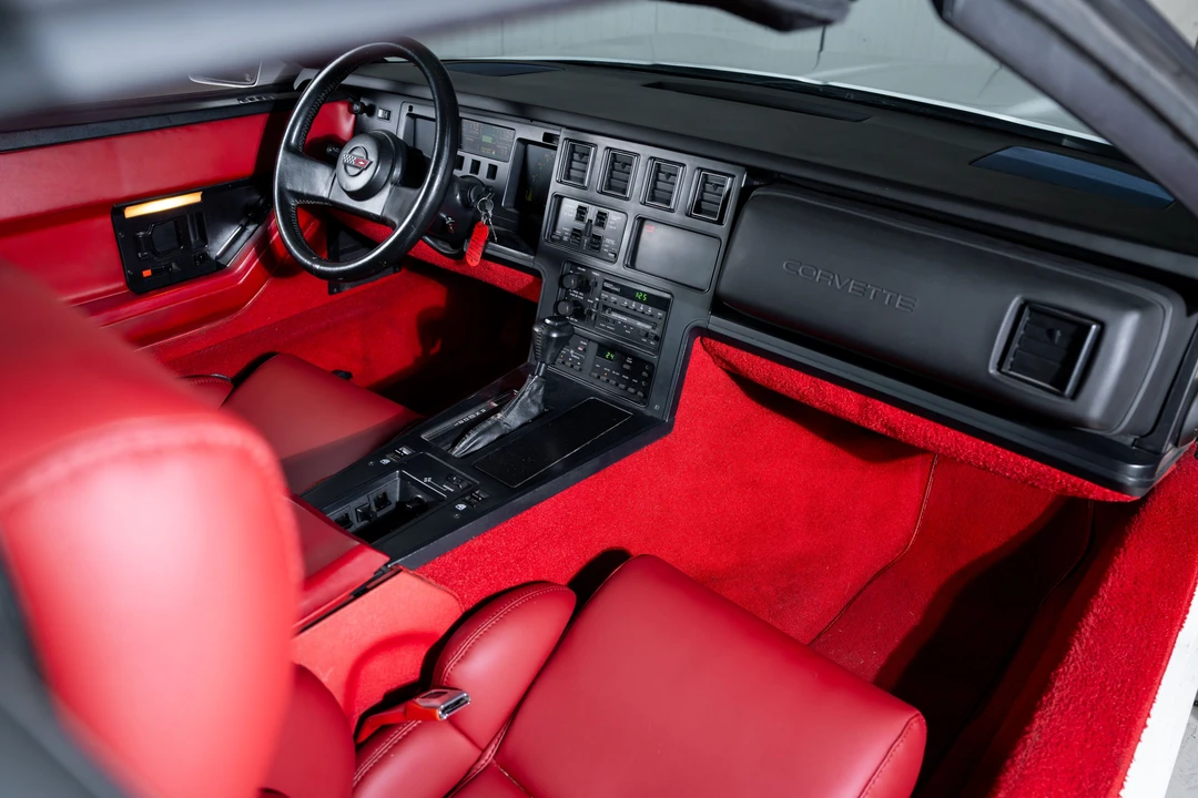1989 Chevrolet Corvette C4 - Image 23 of 31