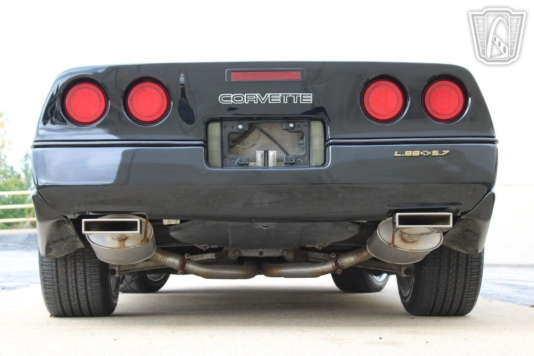 1989 Chevrolet Corvette C4 - Image 14 of 21