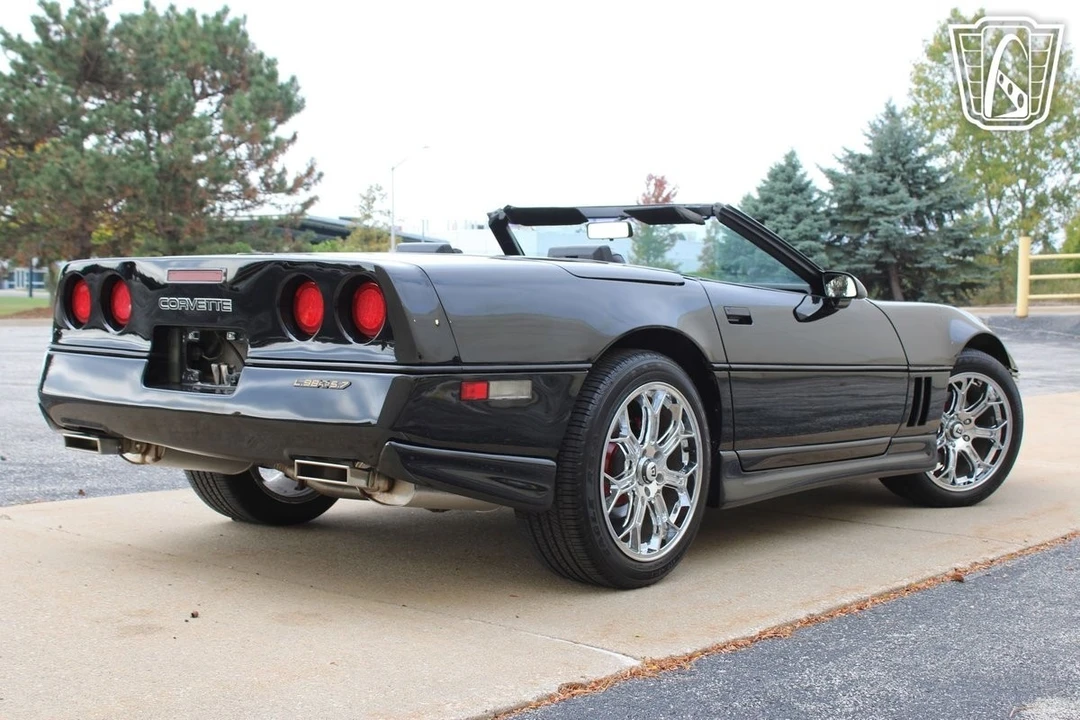 1989 Chevrolet Corvette C4 - Image 16 of 21
