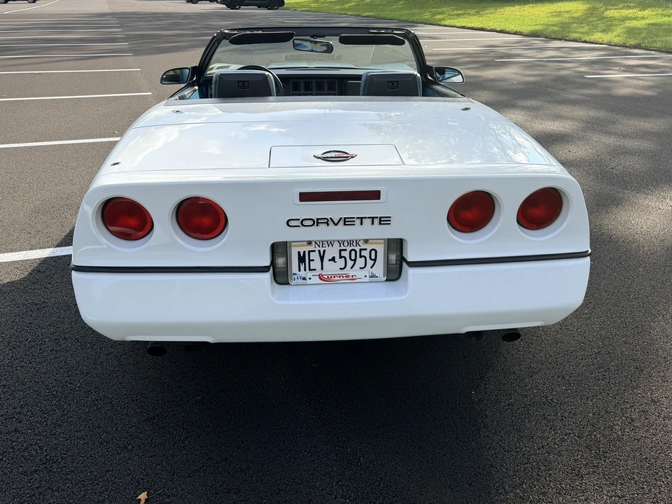 1989 Chevrolet Corvette C4 - Image 12 of 17