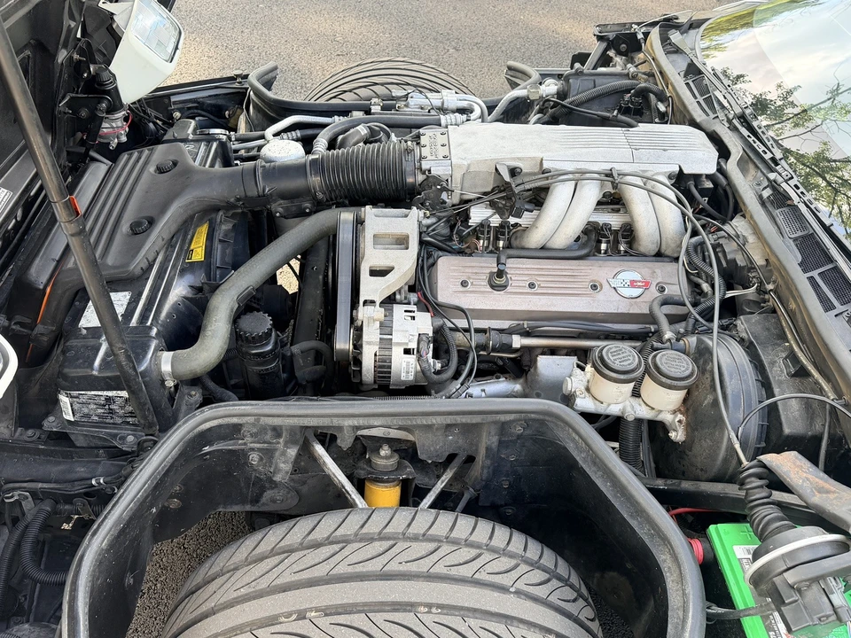 1989 Chevrolet Corvette C4 - Image 6 of 17