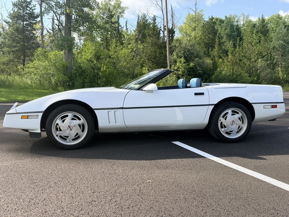 1989 Chevrolet Corvette C4 - Image 14 of 17