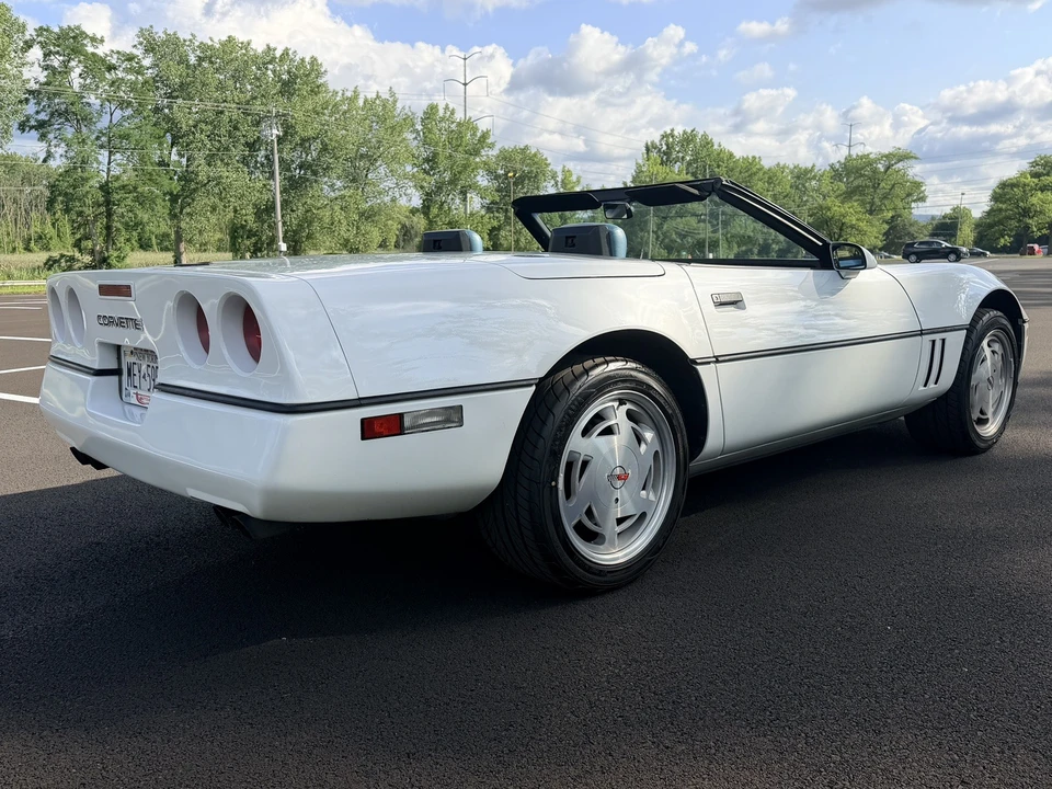1989 Chevrolet Corvette C4 - Image 11 of 17