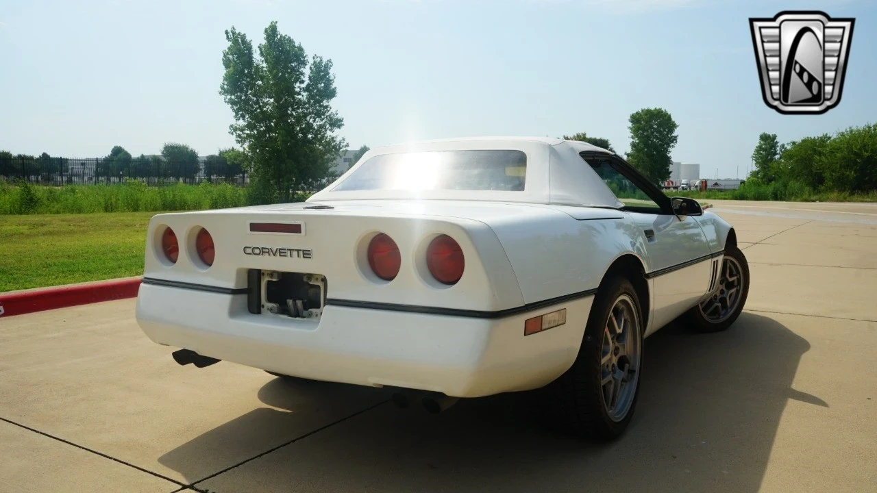 1989 Chevrolet Corvette C4 - Image 8 of 12