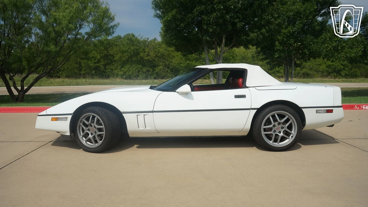 1989 Chevrolet Corvette C4 - Image 9 of 12