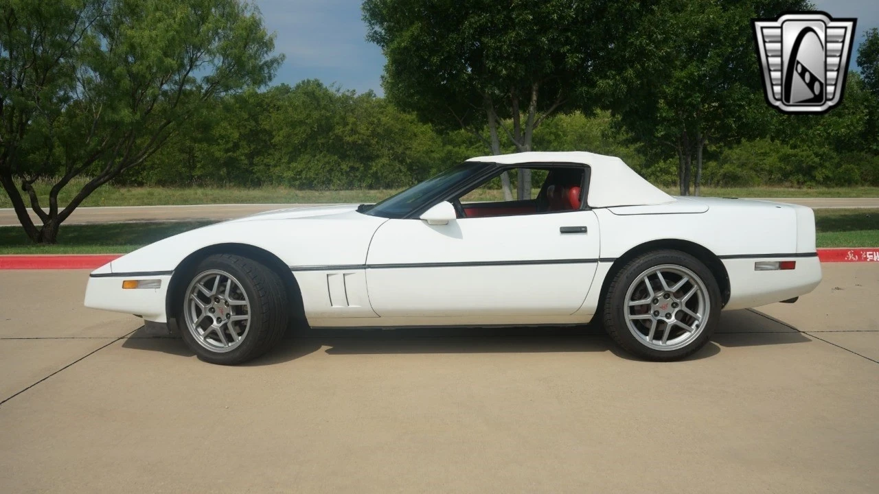 1989 Chevrolet Corvette C4 - Image 4 of 12