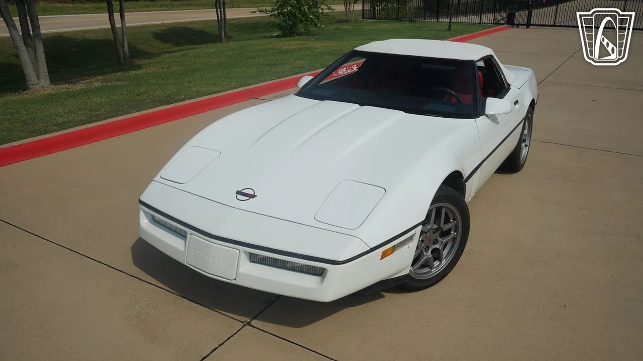 1989 Chevrolet Corvette C4 - Image 4 of 21