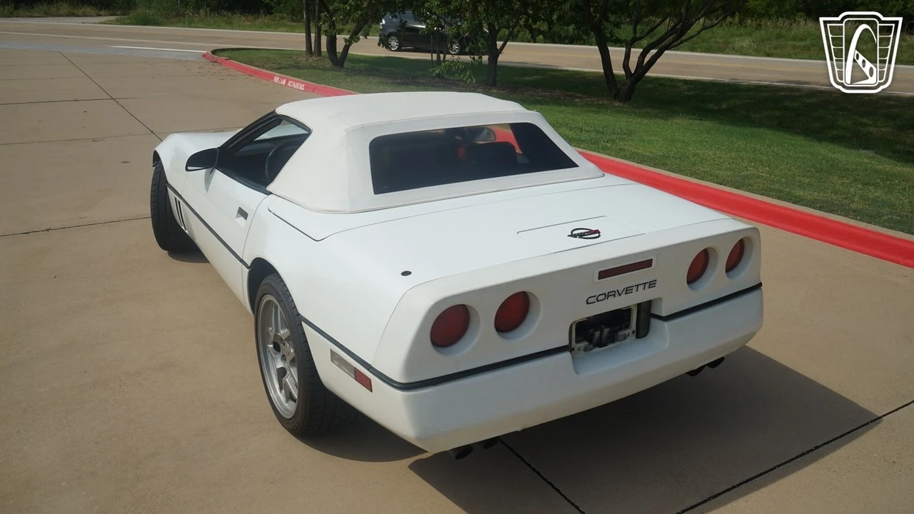1989 Chevrolet Corvette C4 - Image 11 of 21