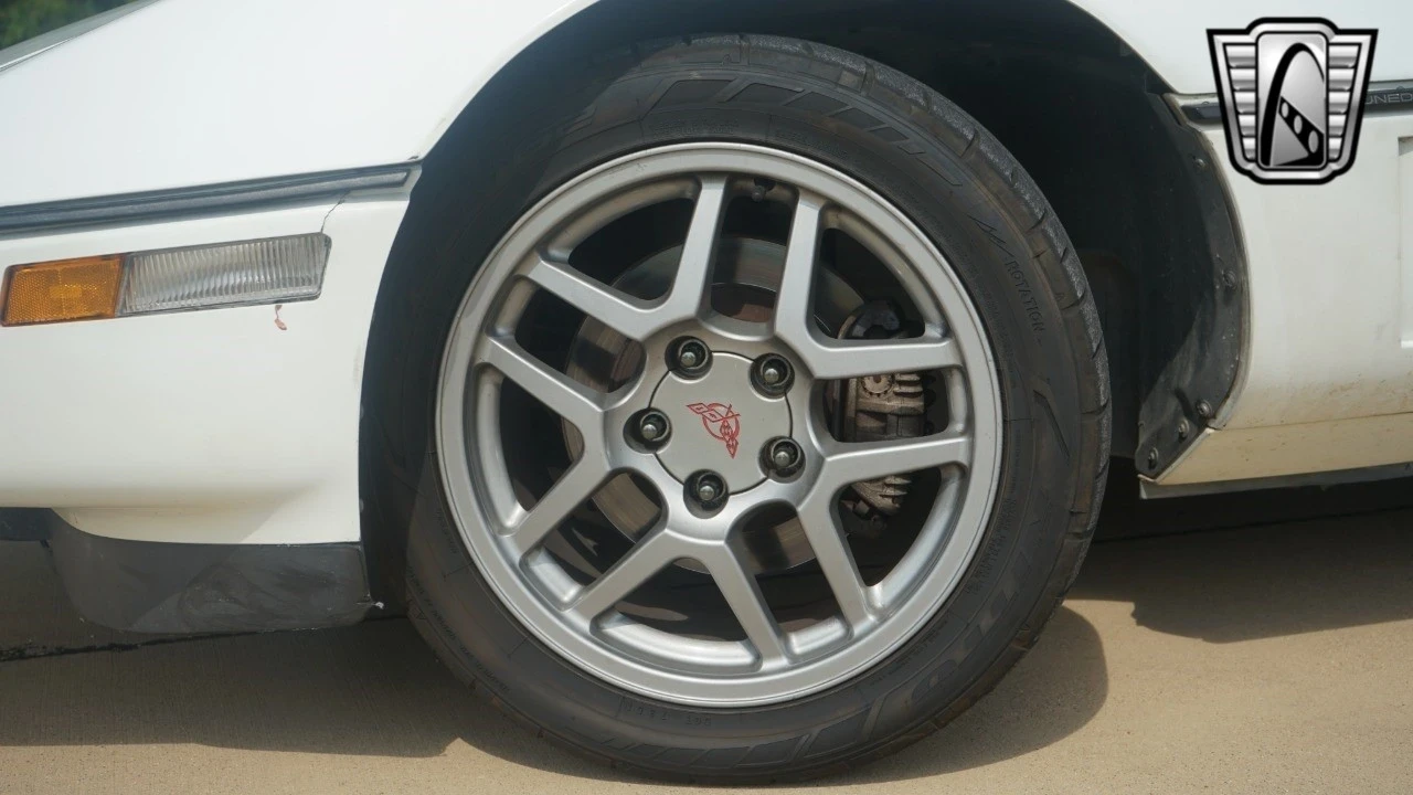 1989 Chevrolet Corvette C4 - Image 9 of 12