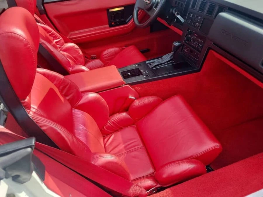 1989 Chevrolet Corvette C4 - Image 21 of 31