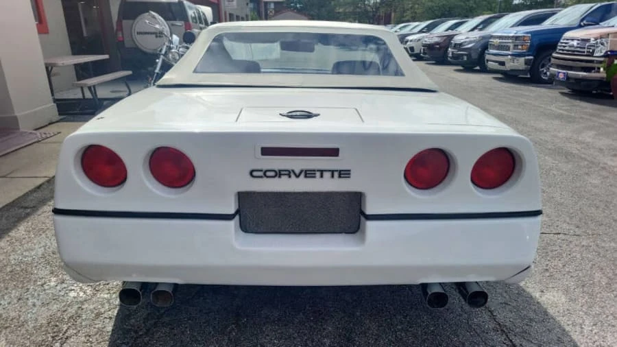 1989 Chevrolet Corvette C4 - Image 5 of 31