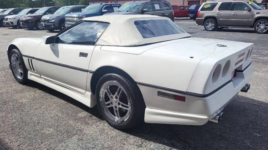 1989 Chevrolet Corvette C4 - Image 6 of 31