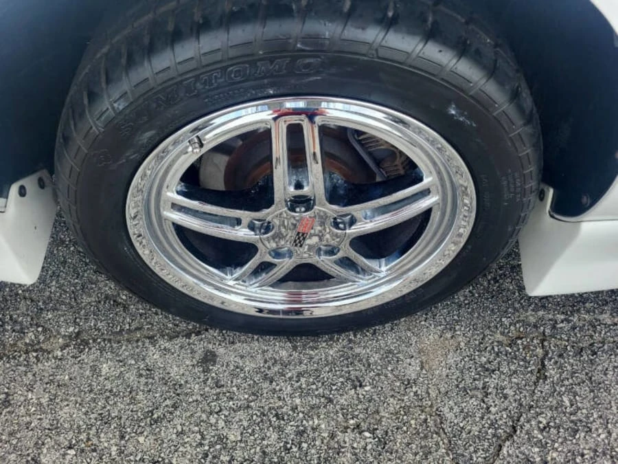 1989 Chevrolet Corvette C4 - Image 13 of 31
