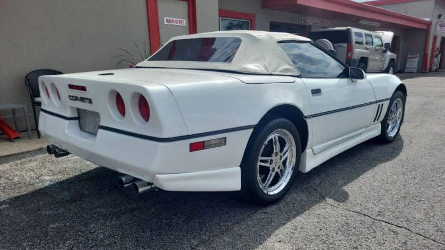 1989 Chevrolet Corvette C4 - Image 8 of 31