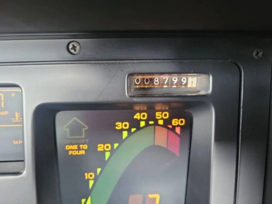 1989 Chevrolet Corvette C4 - Image 19 of 31
