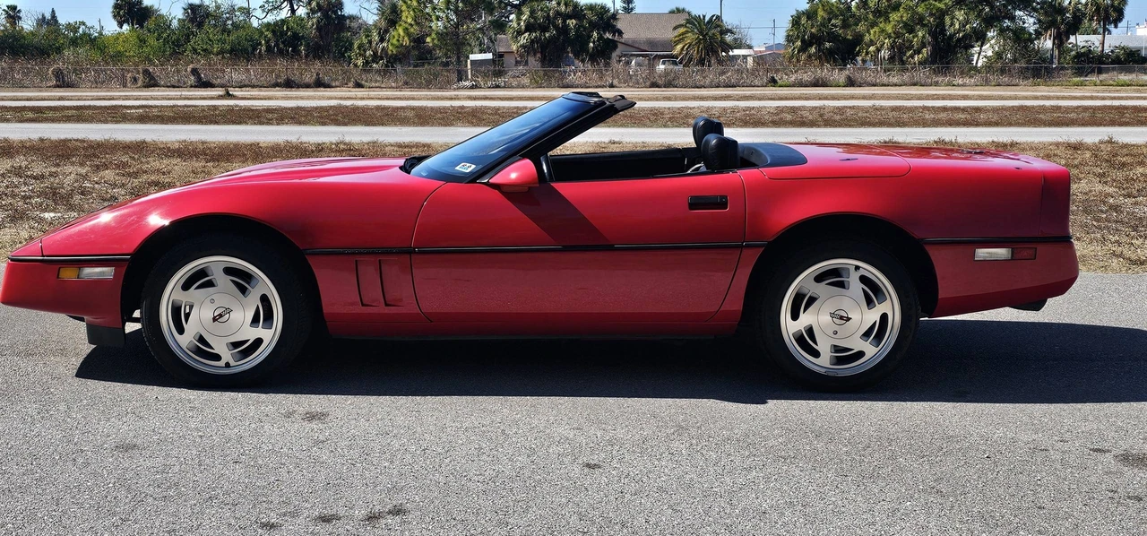 1989 Chevrolet Corvette C4 - Image 16 of 31