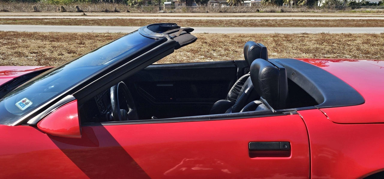 1989 Chevrolet Corvette C4 - Image 26 of 31