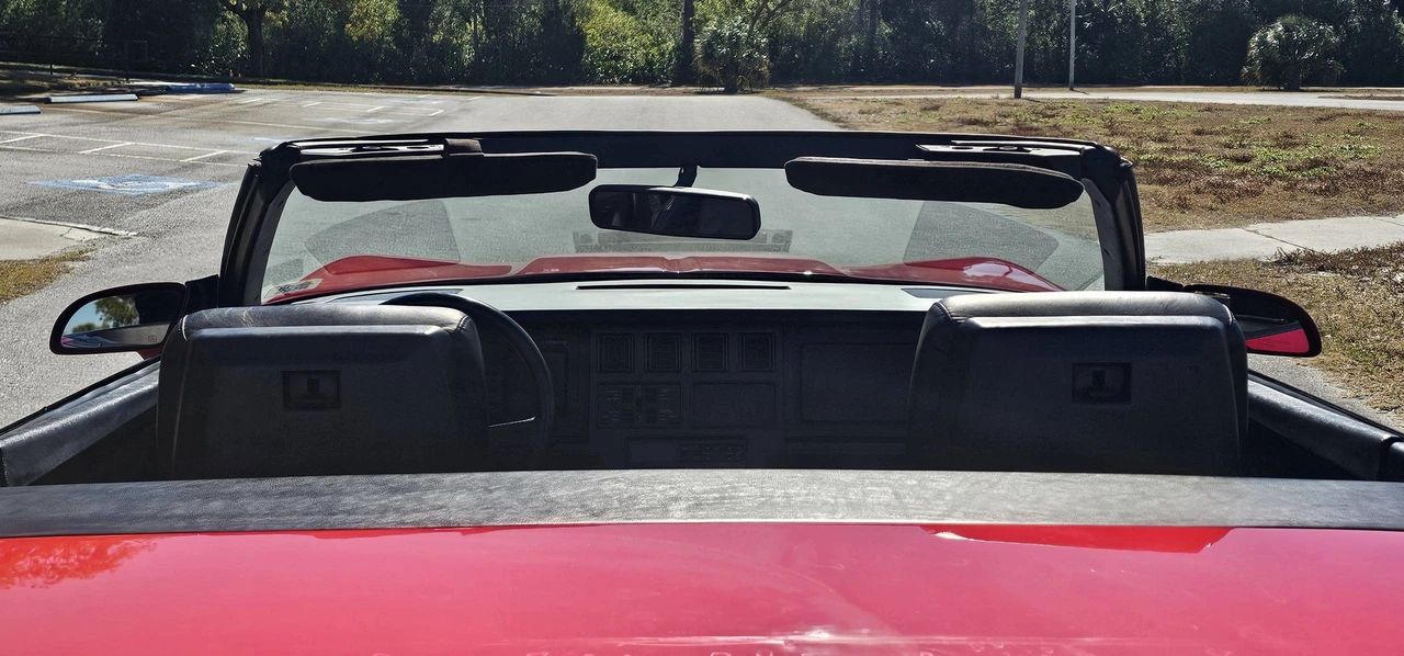 1989 Chevrolet Corvette C4 - Image 30 of 31