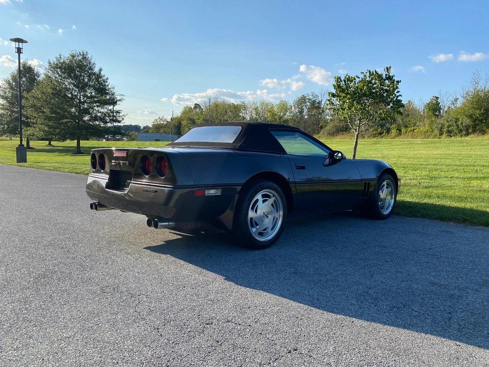 1989 Chevrolet Corvette C4 - Image 25 of 31