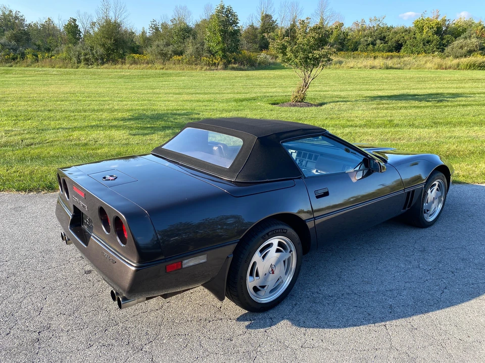 1989 Chevrolet Corvette C4 - Image 26 of 31