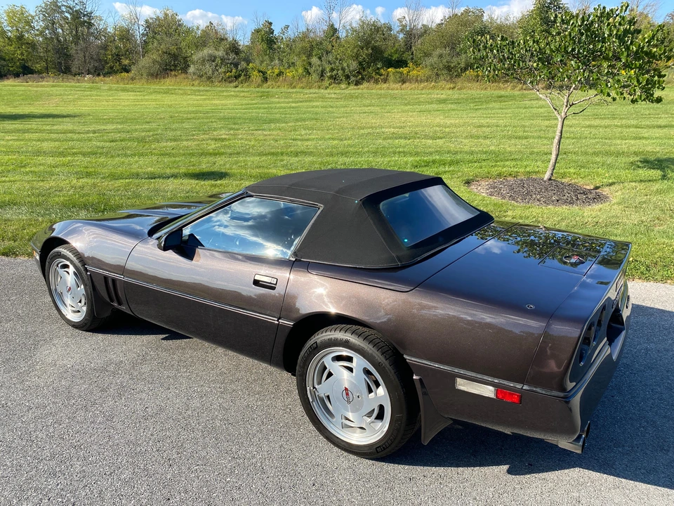 1989 Chevrolet Corvette C4 - Image 19 of 31
