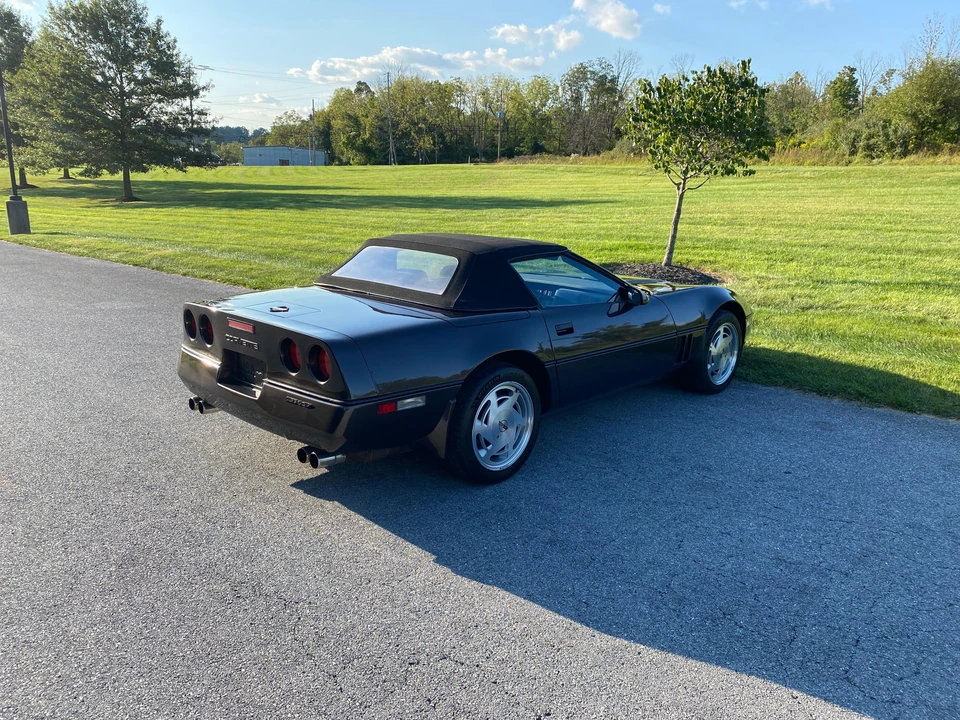 1989 Chevrolet Corvette C4 - Image 24 of 31