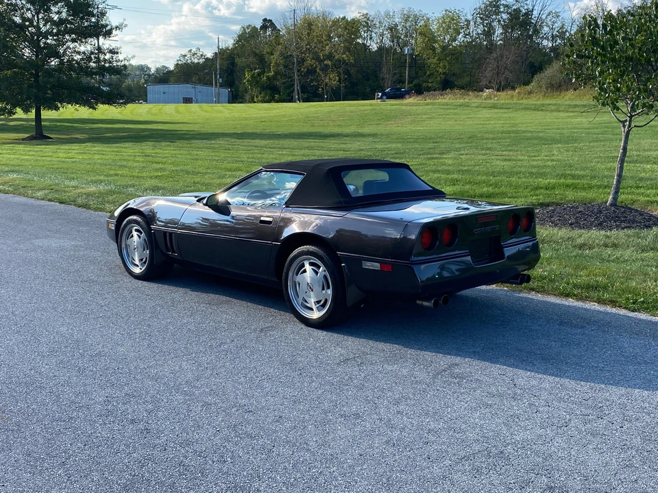 1989 Chevrolet Corvette C4 - Image 15 of 31