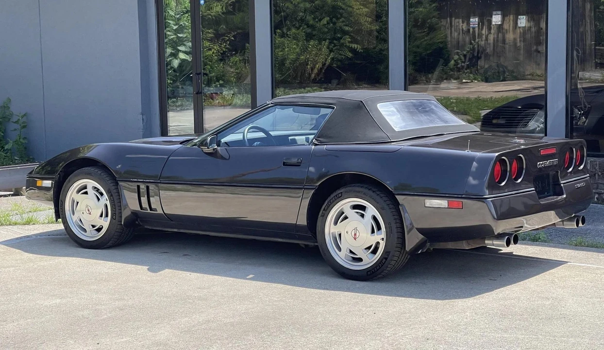 1989 Chevrolet Corvette C4 - Image 16 of 31