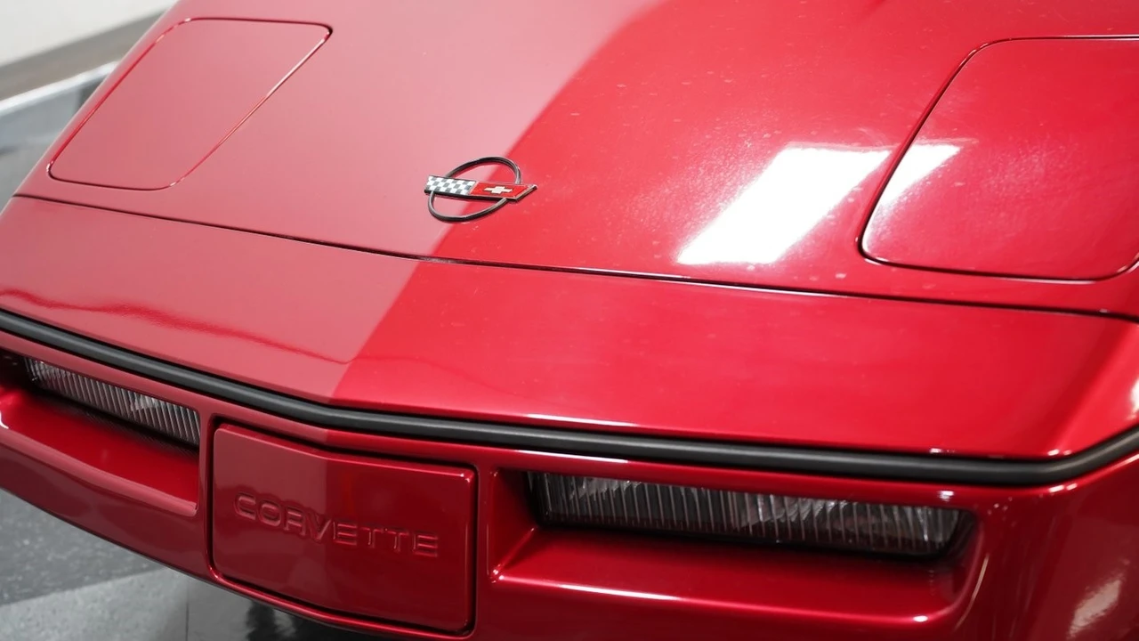 1989 Chevrolet Corvette C4 - Image 18 of 21