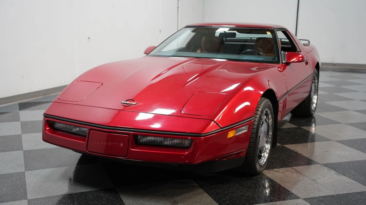 1989 Chevrolet Corvette C4 - Image 17 of 21