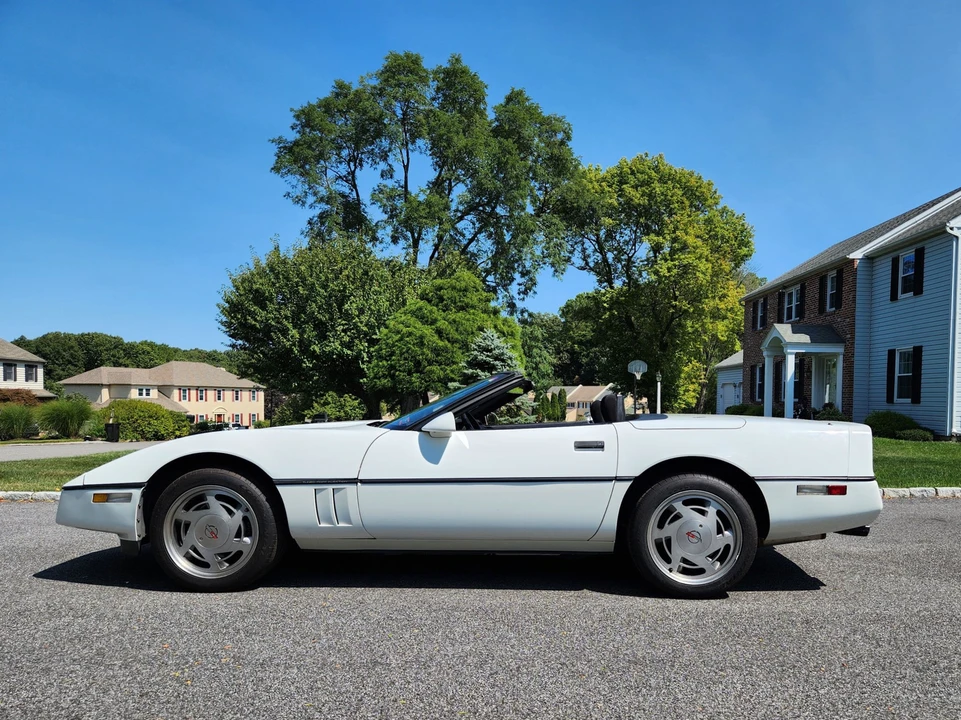 1989 Chevrolet Corvette C4 - Image 2 of 31