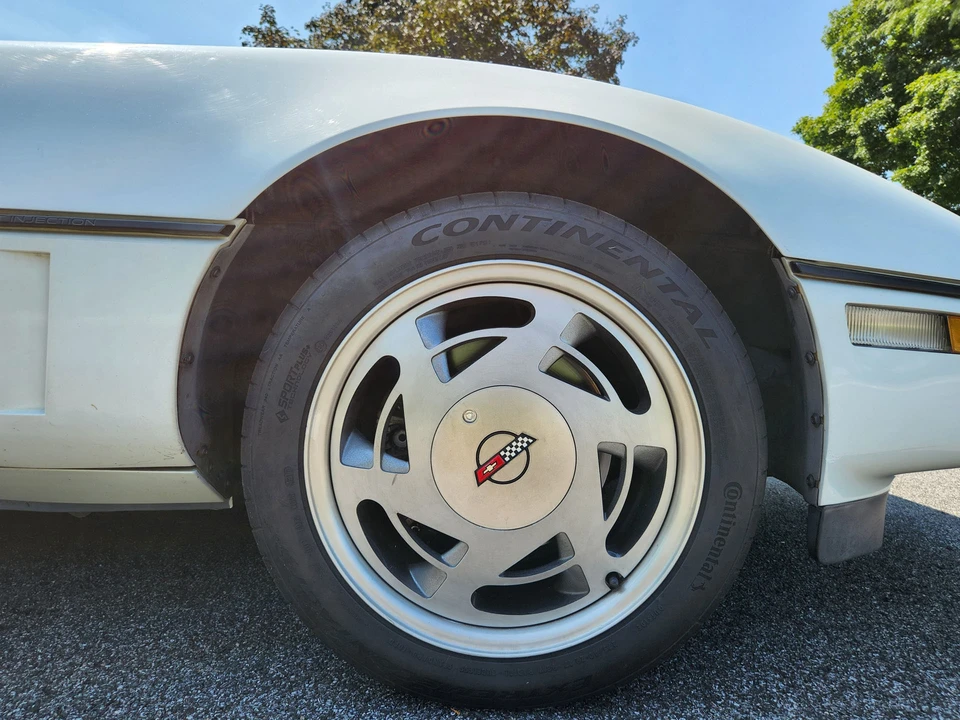 1989 Chevrolet Corvette C4 - Image 22 of 31