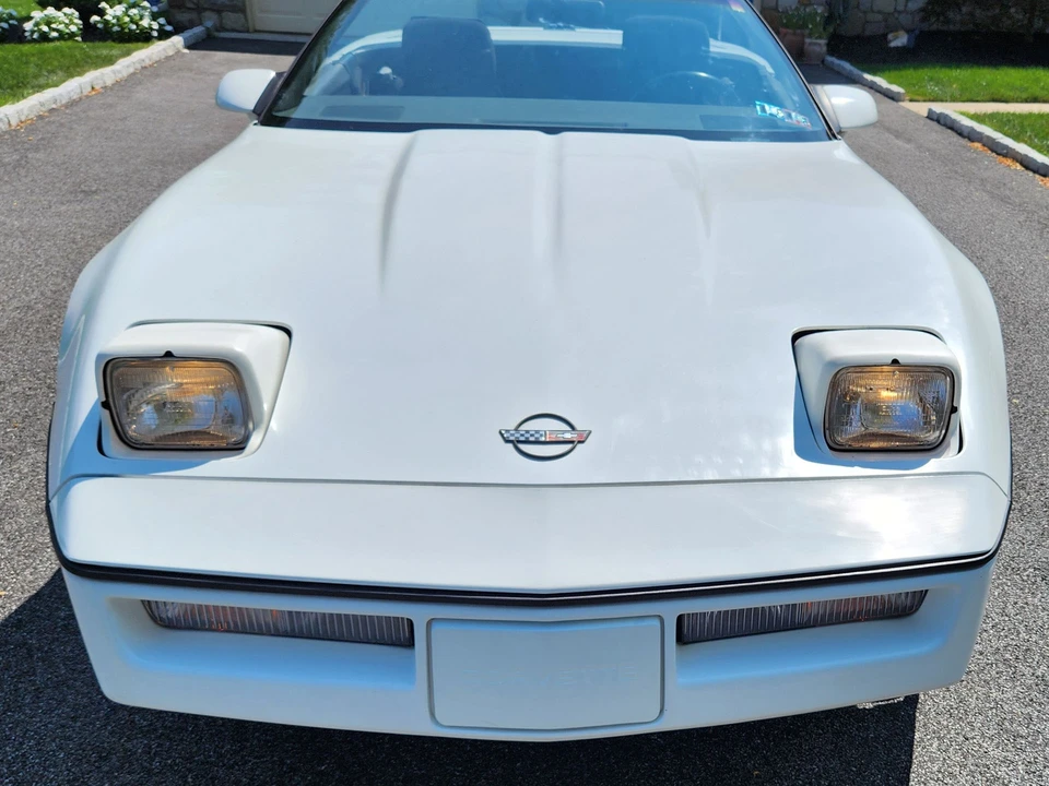 1989 Chevrolet Corvette C4 - Image 24 of 31