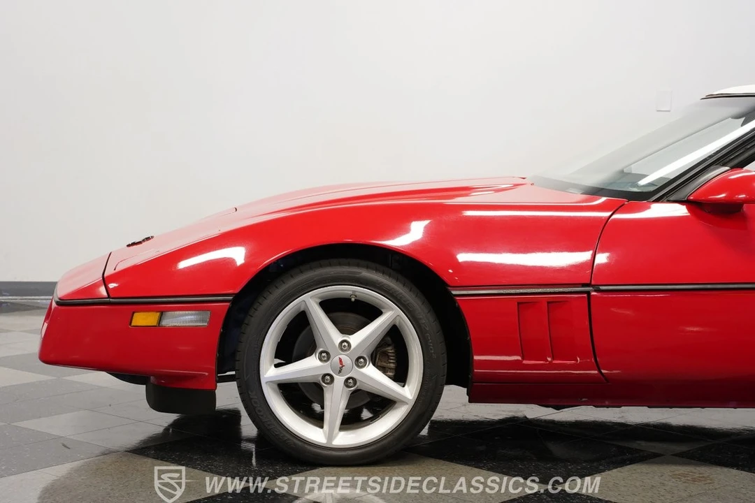 1989 Chevrolet - Image 24 of 31
