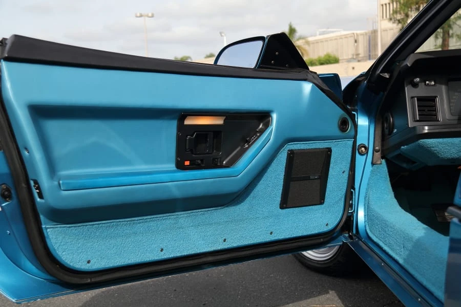 1989 Chevrolet Corvette C4 - Image 22 of 31