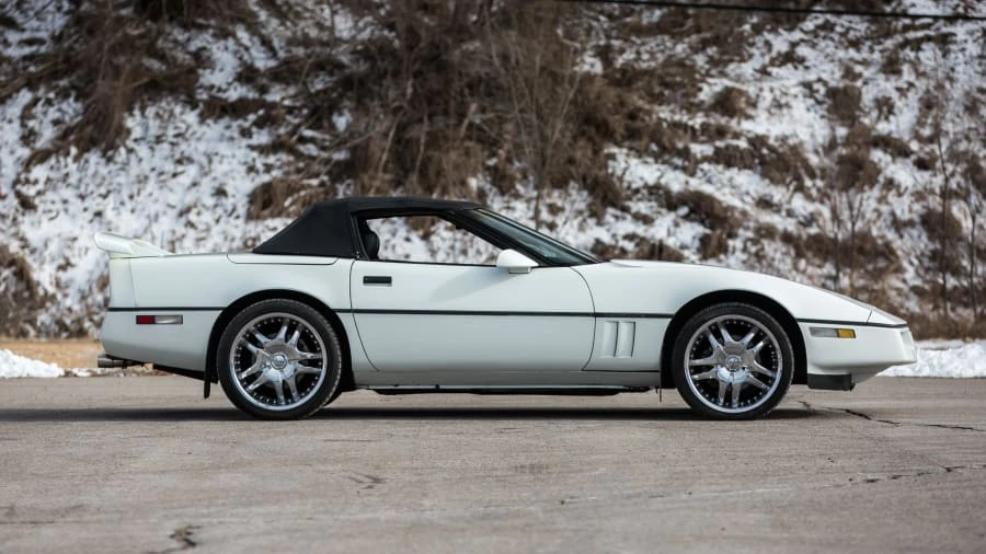 1989 Chevrolet Corvette C4 - Image 2 of 12
