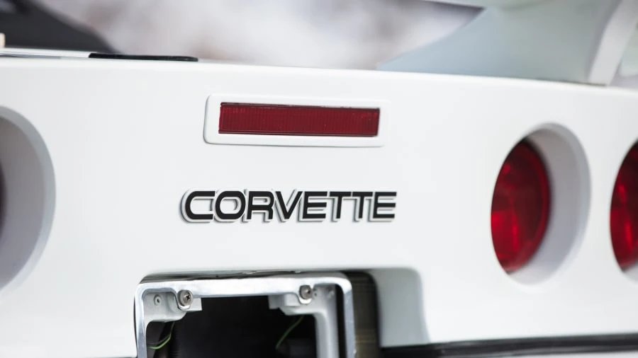 1989 Chevrolet Corvette C4 - Image 10 of 12