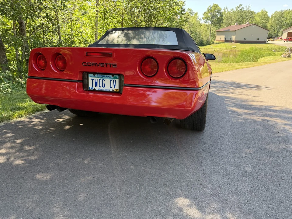 1989 Chevrolet Corvette C4 - Image 10 of 31