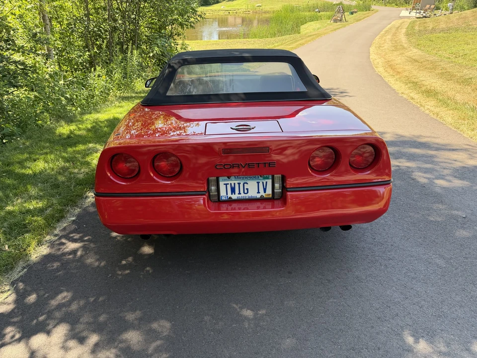 1989 Chevrolet Corvette C4 - Image 9 of 31
