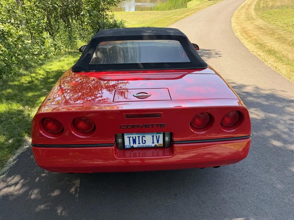 1989 Chevrolet Corvette C4 - Image 8 of 31