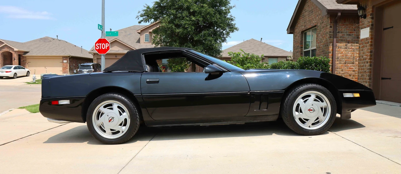 1989 Chevrolet Corvette C4 - Image 16 of 31