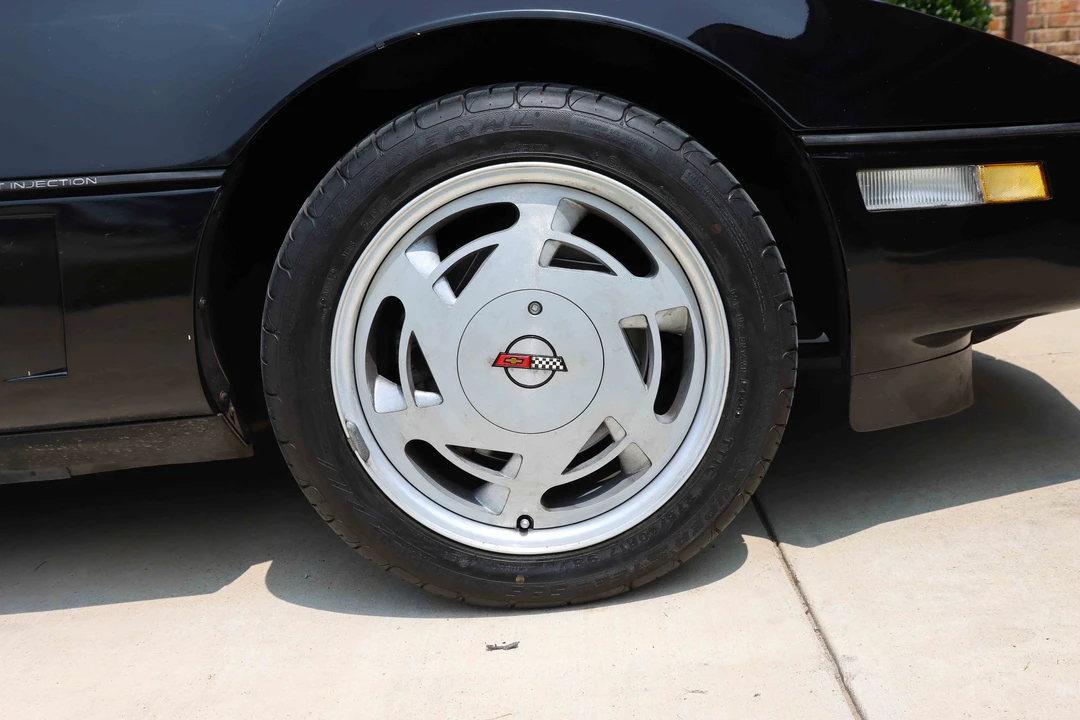 1989 Chevrolet Corvette C4 - Image 27 of 31