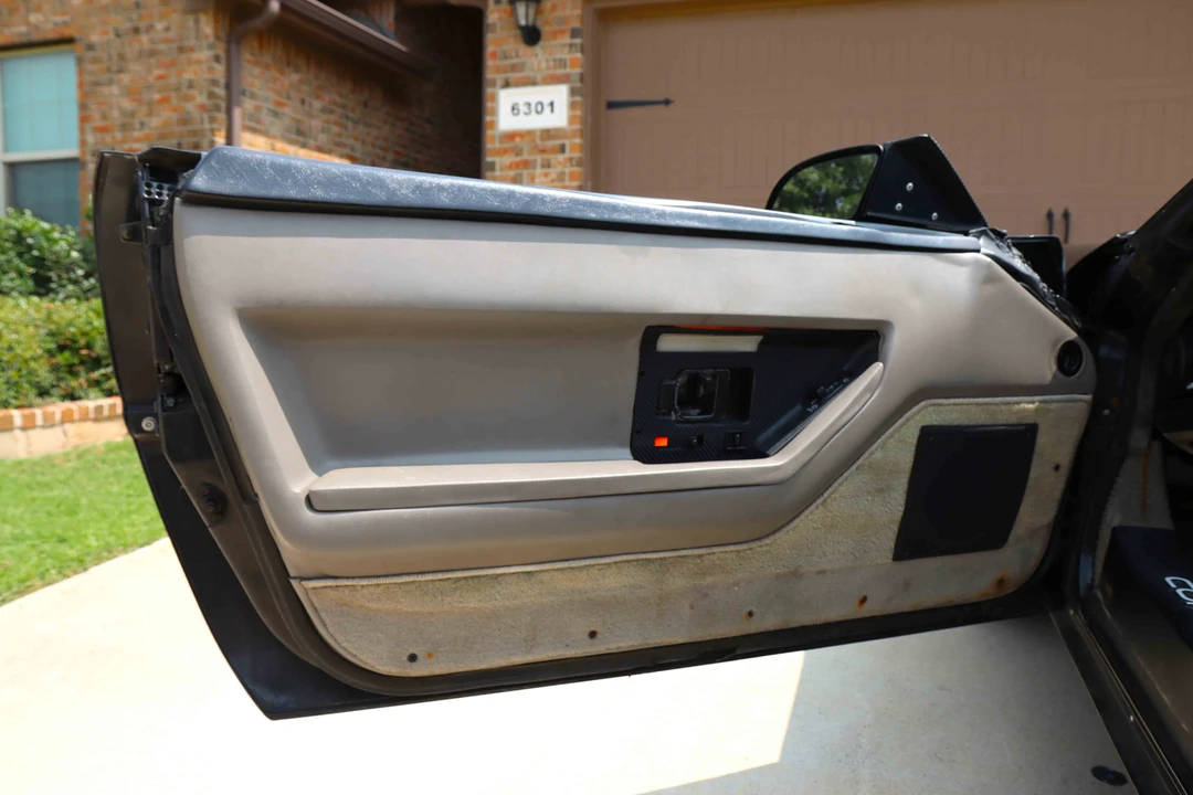 1989 Chevrolet Corvette C4 - Image 29 of 31
