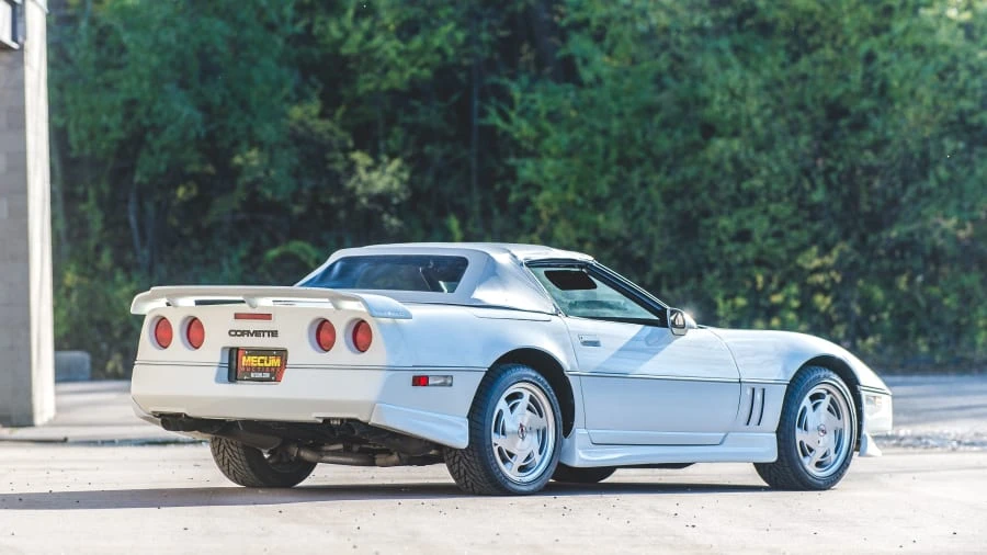 1989 Chevrolet Corvette C4 - Image 3 of 12