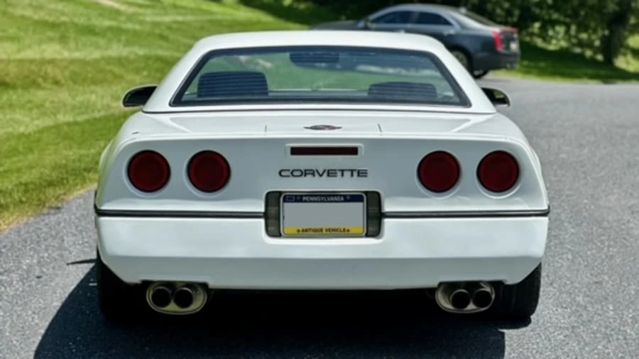 1989 Chevrolet Corvette C4 - Image 3 of 9