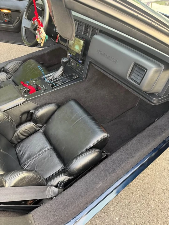 1989 Chevrolet Corvette C4 - Image 8 of 11