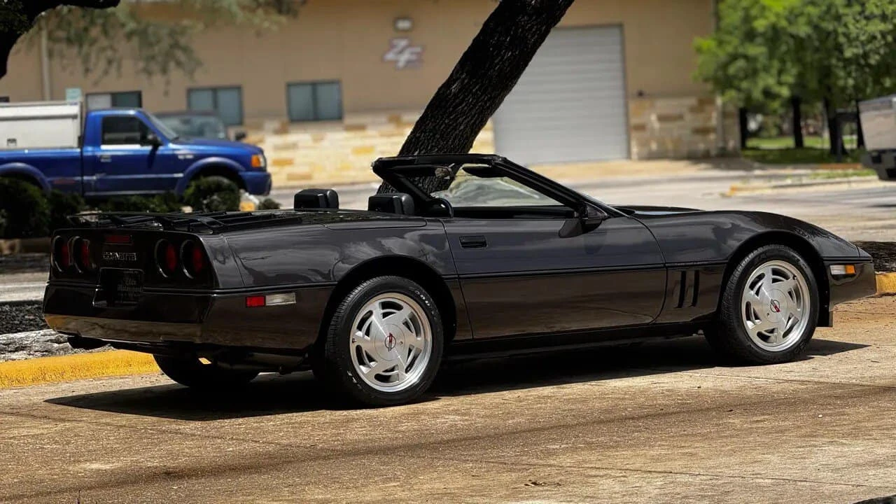 1989 Chevrolet Corvette C4 - Image 13 of 31
