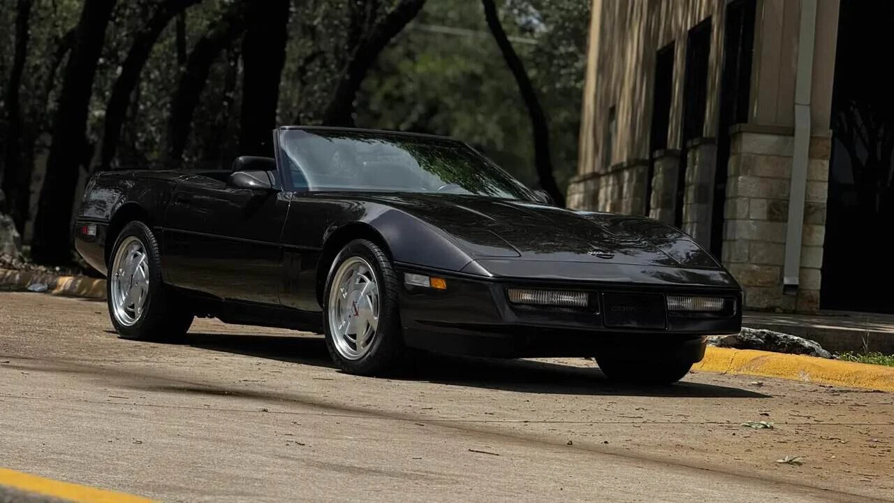 1989 Chevrolet Corvette C4 - Image 14 of 31