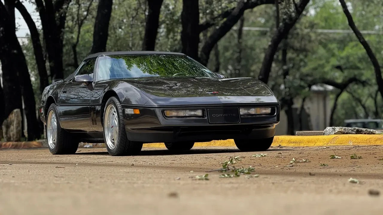 1989 Chevrolet Corvette C4 - Image 27 of 31