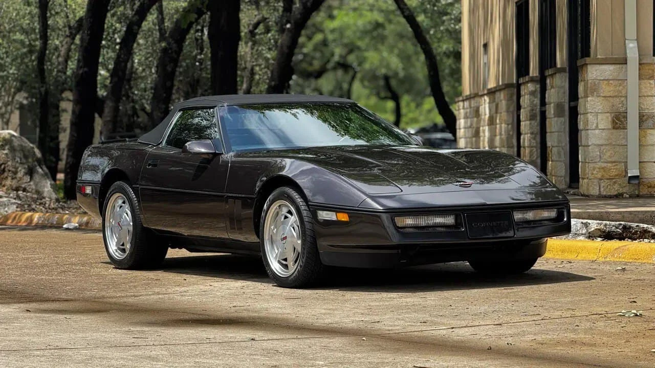 1989 Chevrolet Corvette C4 - Image 23 of 31